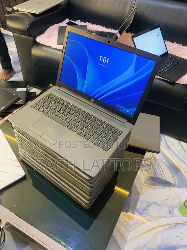 Laptop HP 255 G8 8GB AMD A6 SSD 256GB · Photo 5
