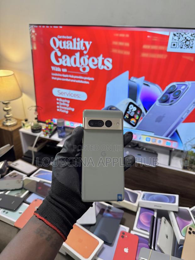 Google Pixel 7 Pro 128 GB Green · Photo 2