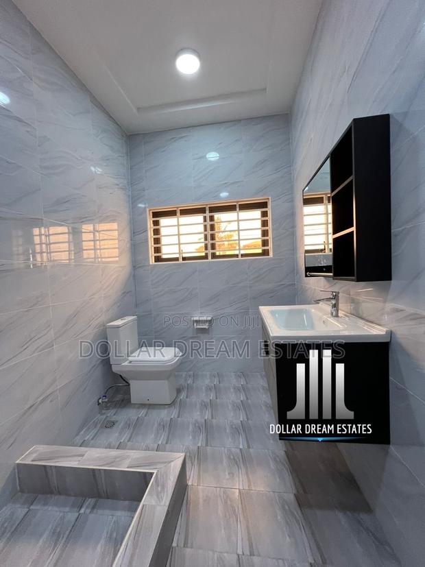 4bdrm House in Haatso for sale · Photo 4