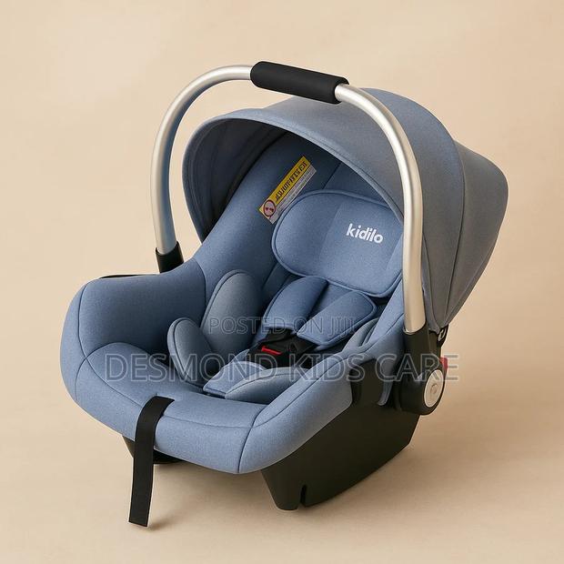 Baby’S Career Car Seat · Photo 2