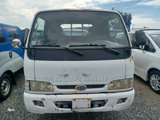 Kia Bongo Frontier White · Photo 2
