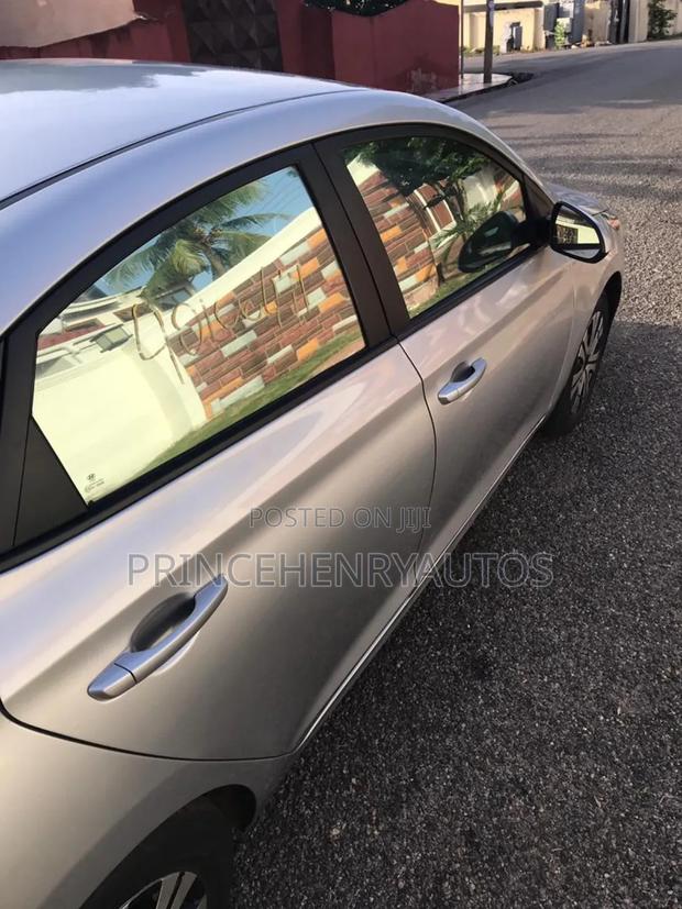 Hyundai Accent 2020 Silver · Photo 1