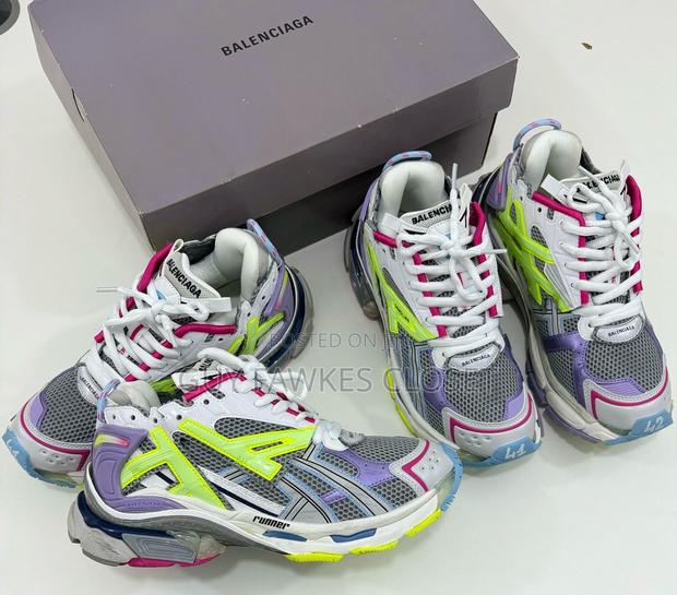 Balenciaga Runner · Photo 7