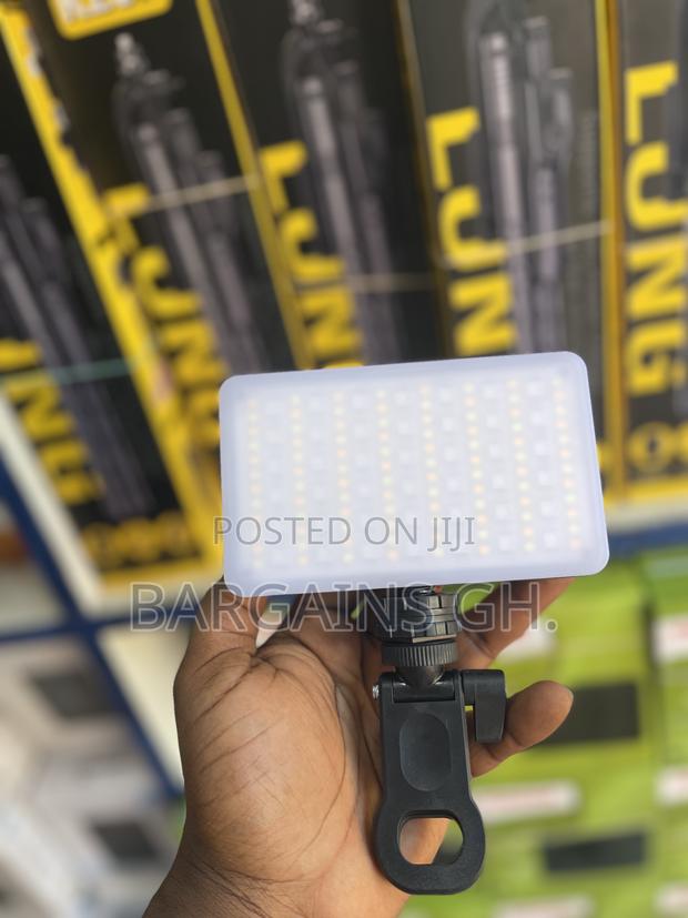 M140 RGB Pocket Fill Light for Phone and Camera · Photo 4
