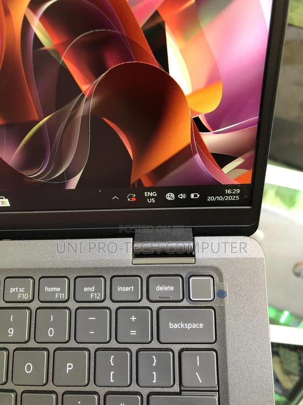 New Laptop Dell Latitude 7420 32GB Intel Core I7 SSD 512GB · Photo 8