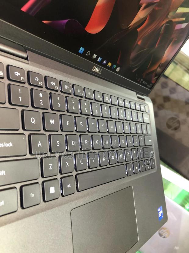 New Laptop Dell Latitude 7420 32GB Intel Core I7 SSD 512GB · Photo 6