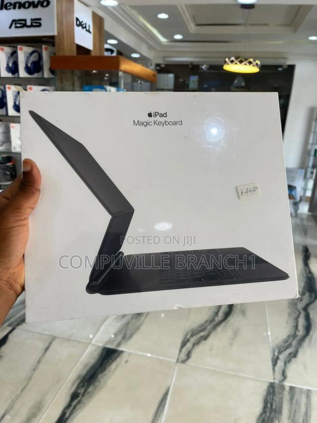 Apple iPad Pro Magic Keyboard · Photo 1