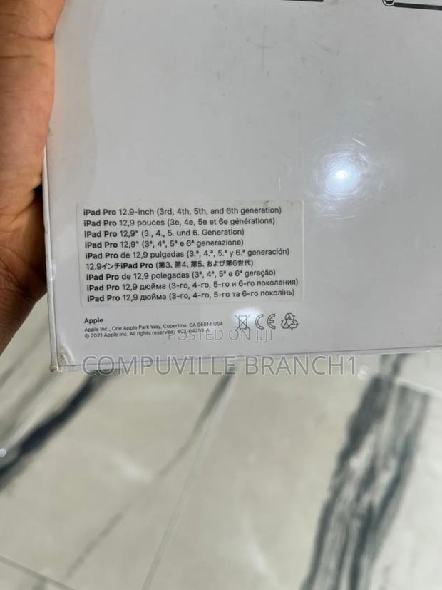 Apple iPad Pro Magic Keyboard · Photo 3