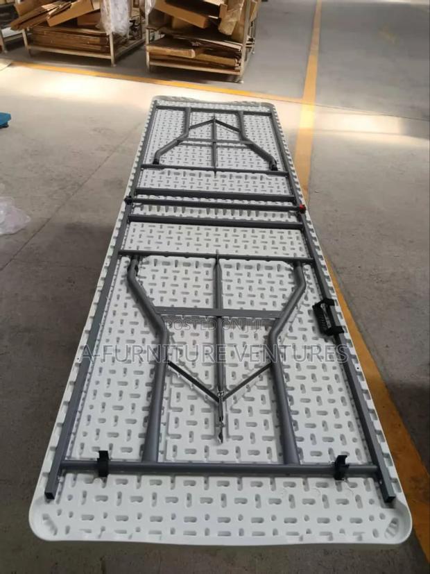 Rectangular 10 Seater Table · Photo 1