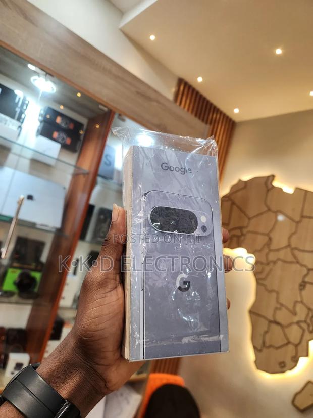 New Google Pixel 9 Pro XL 128 GB Silver · Photo 1