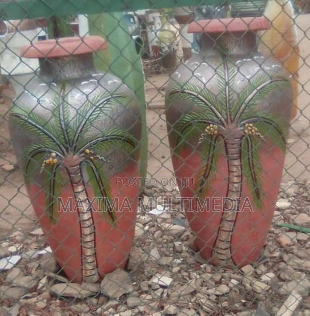Flower Pots · Photo 2