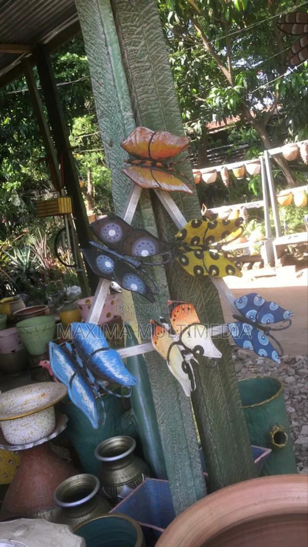 Flower Pots · Photo 6
