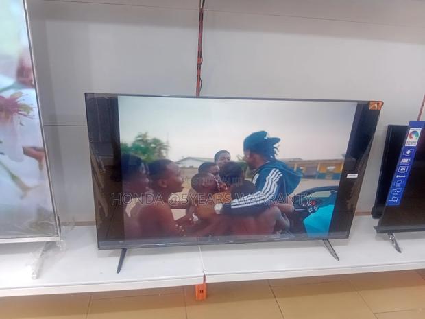 Google Smart TCL 43inches Television · Photo 2