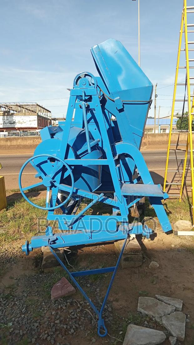 Manson's Concrete Mixer Machine · Photo 1