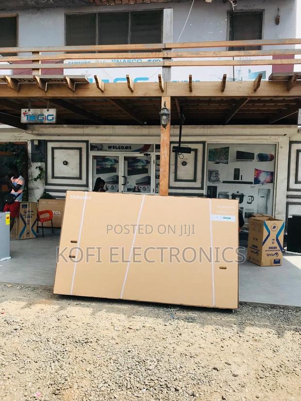 Immersive Experience With Samsung 98”Tv · Photo 1