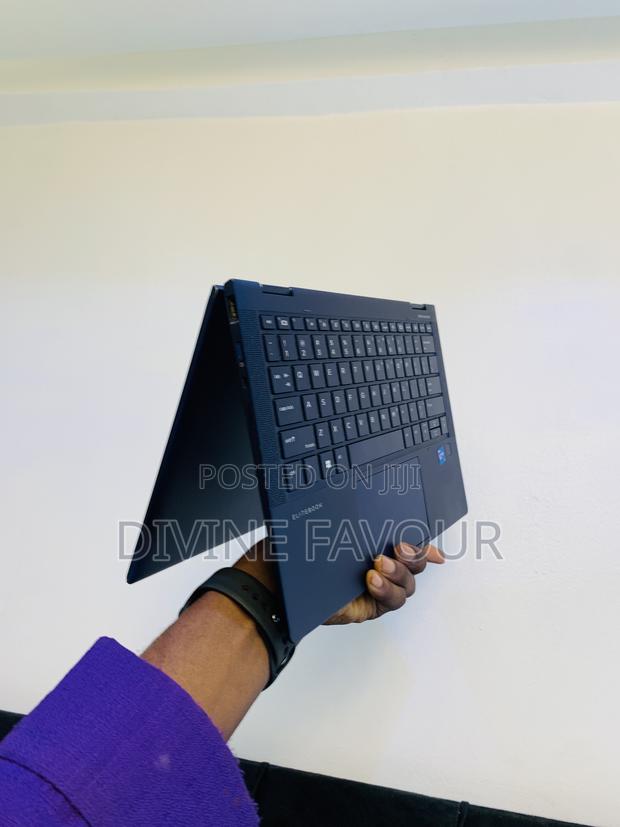 Laptop HP Dragonfly G2 8GB Intel Core I5 SSD 256GB · Photo 4