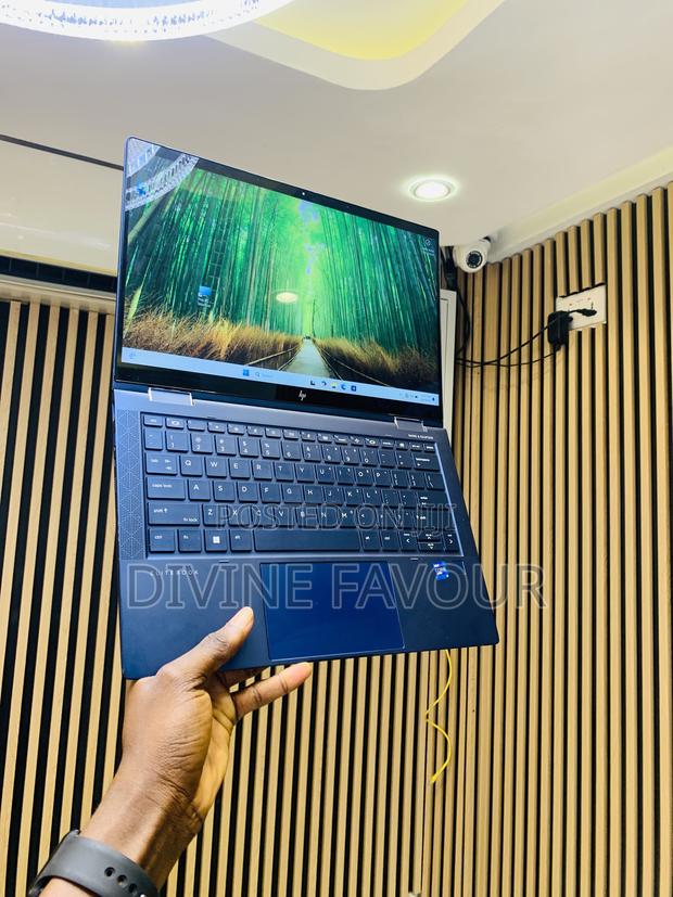 Laptop HP Dragonfly G2 8GB Intel Core I5 SSD 256GB · Photo 2