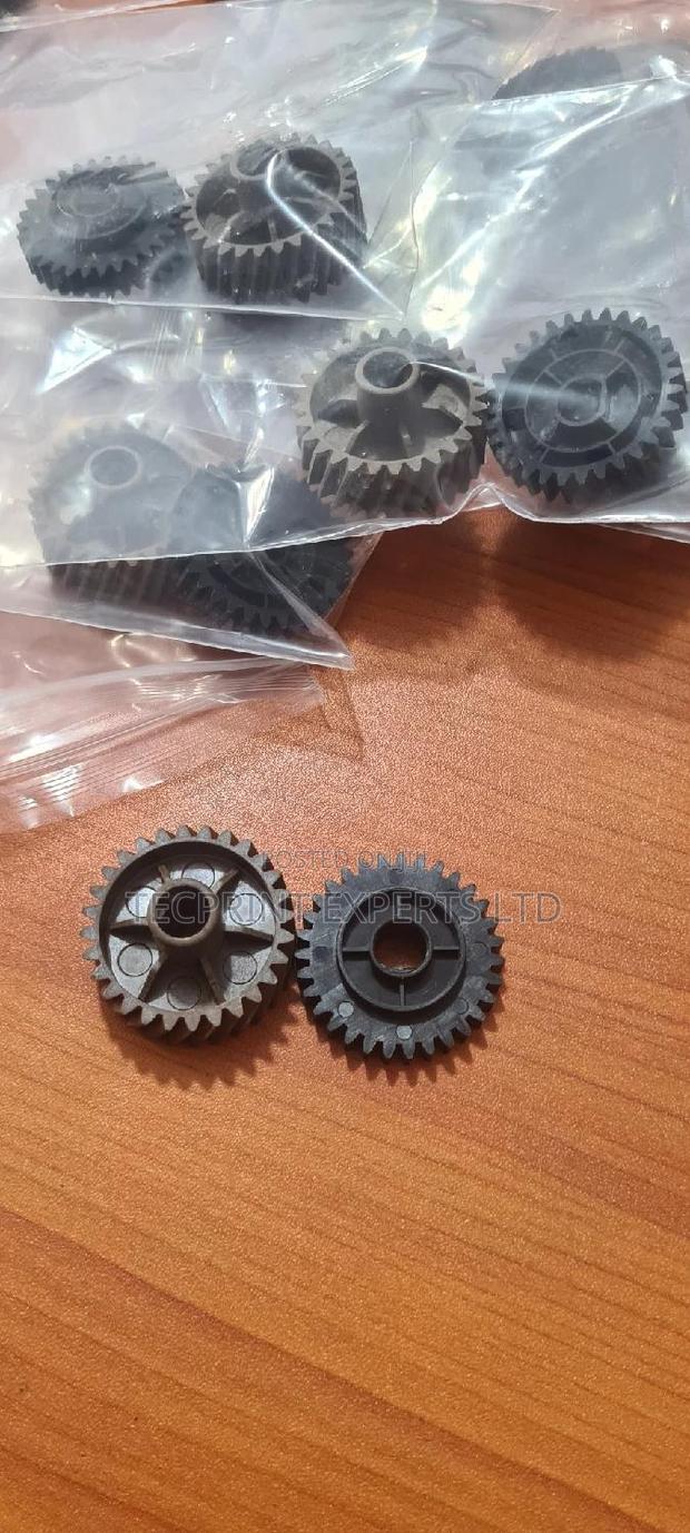Hp E87660 Fuser Gear · Photo 4