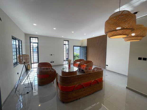 3bdrm House in Sapeiman, Amasaman for sale · Photo 2