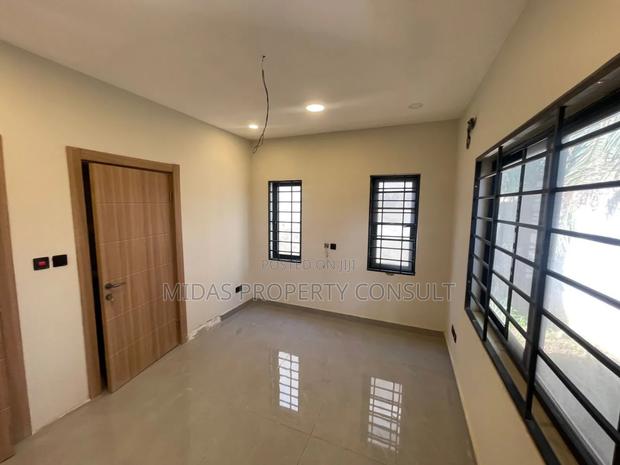3bdrm House in Sapeiman, Amasaman for sale · Photo 8