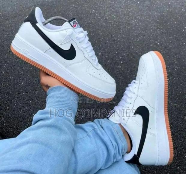 Nike Air Force 1 Low White Obsidian · Photo 1
