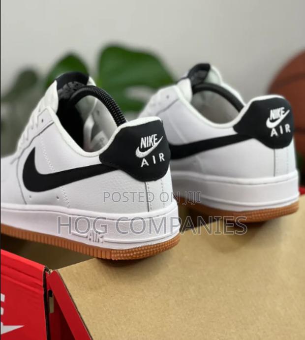 Nike Air Force 1 Low White Obsidian · Photo 2