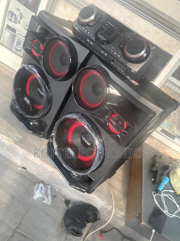 Ultimate Dj Experience Lg Speaker · Photo 1