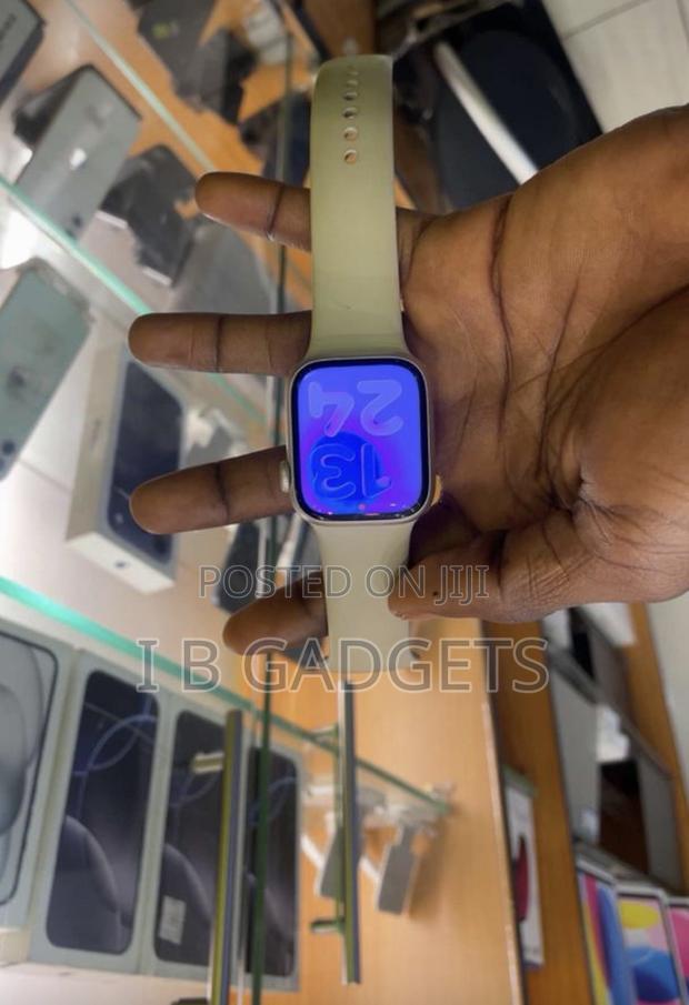 Apple Watch Series 9 41mm GPS · Photo 1