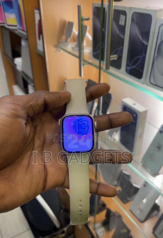 Apple Watch Series 9 41mm GPS · Photo 2