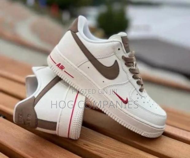 Nike Air Force 1 Low Milk Coffee · Photo 1