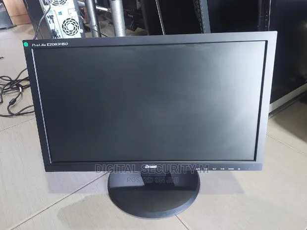 20" Monitor · Photo 1