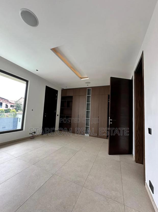 5bdrm Duplex in Adjiringanor, East Legon for sale · Photo 7