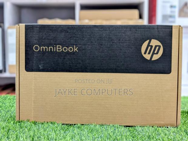 New Laptop HP OmniBook 5 Flip 8GB Intel Core 5 SSD 512GB · Photo 1