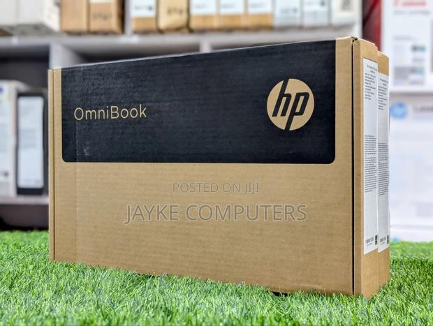 New Laptop HP OmniBook 5 Flip 8GB Intel Core 5 SSD 512GB · Photo 2