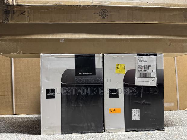 Bose Smart Ultra Soundbar Bass Module 700 · Photo 1