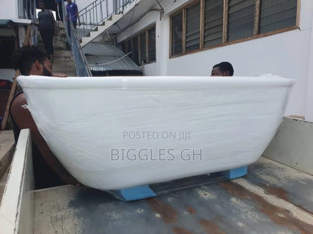Freestanding Bathtub- Acrylic · Photo 2