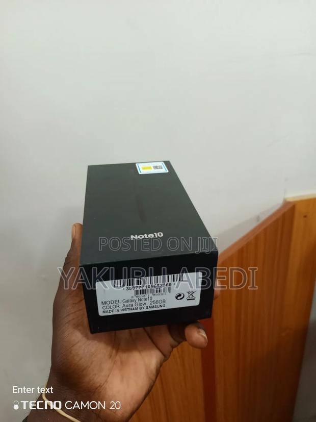 New Samsung Galaxy Note10 256 GB Black · Photo 2