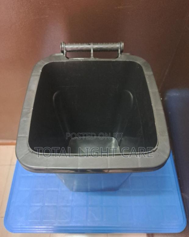 Doris Waste/Dust Bin · Photo 1