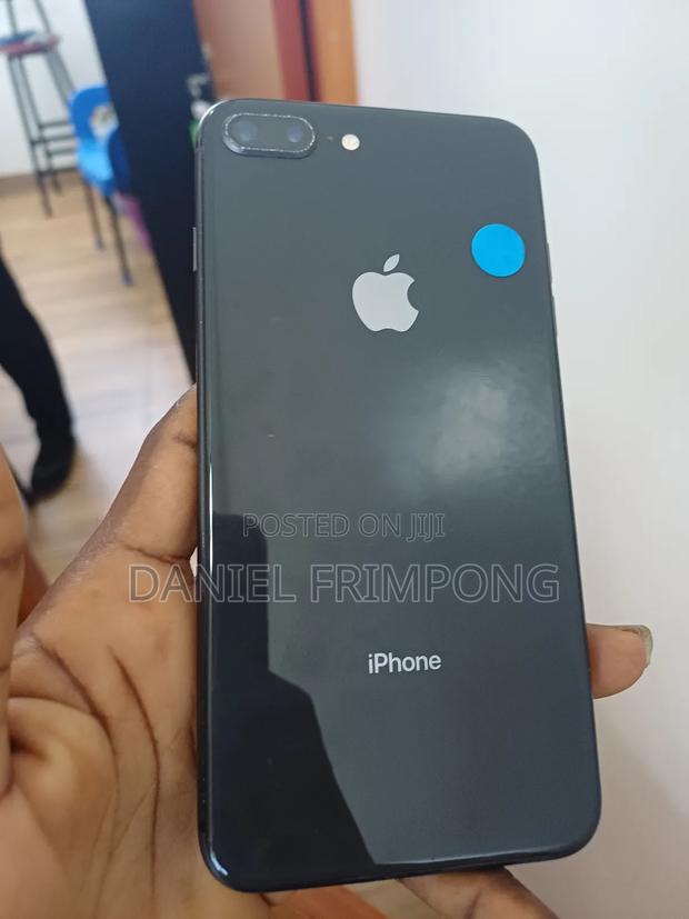 Apple iPhone 8 Plus 256 GB Black · Photo 2