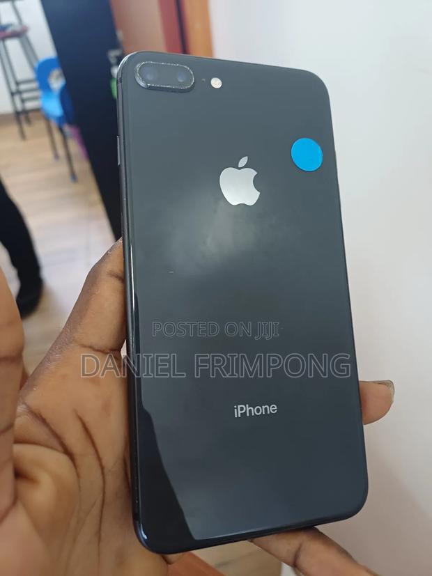 Apple iPhone 8 Plus 256 GB Black · Photo 3