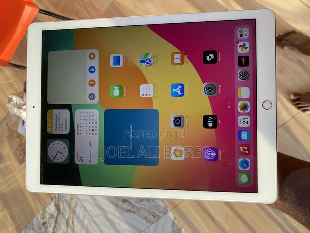 Apple iPad Pro 12.9 (2017) 64 GB White · Photo 1