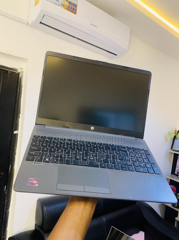 Laptop HP 15 16GB AMD Ryzen 5 SSD 256GB · Photo 3