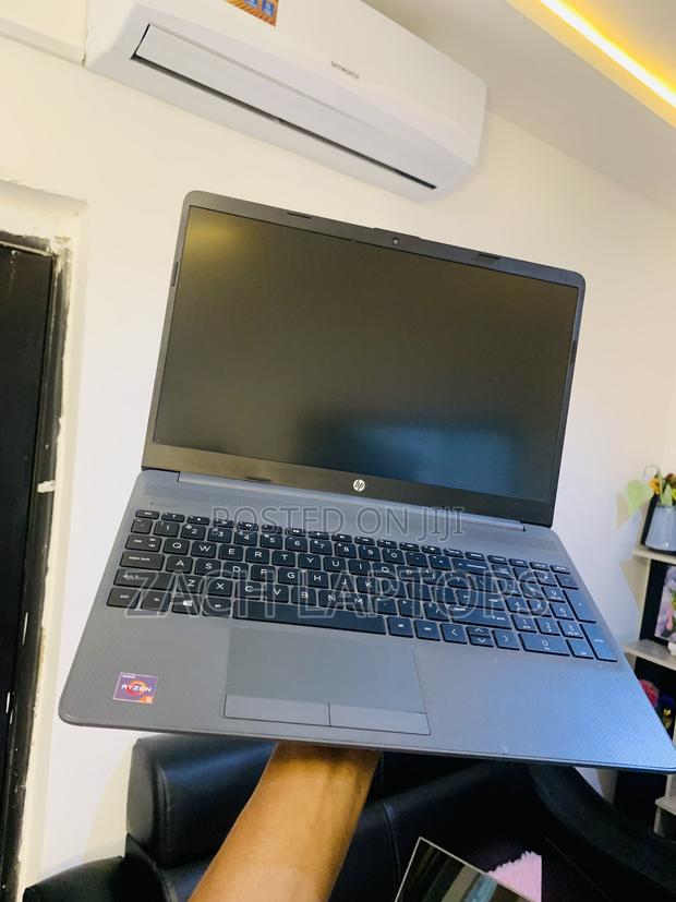Laptop HP 15 16GB AMD Ryzen 5 SSD 256GB · Photo 2