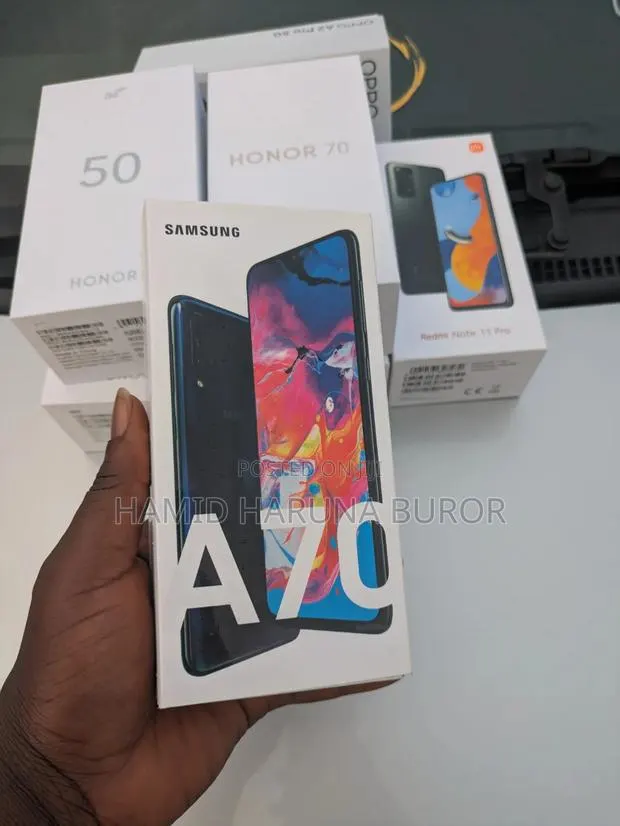 Samsung Galaxy A70 128 GB Black · Photo 1
