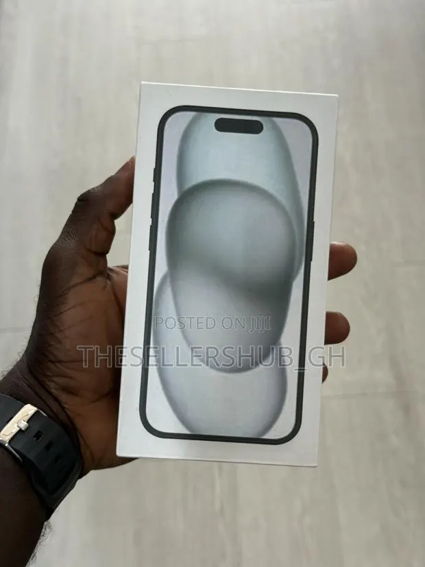 New Apple iPhone 15 128 GB Black · Photo 1