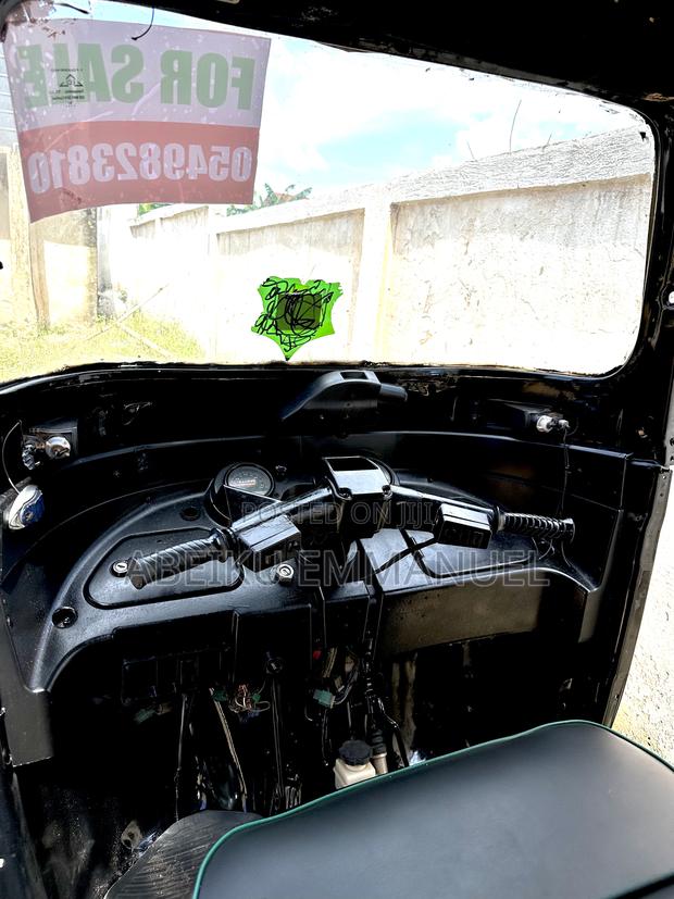 Bajaj 2020 Black · Photo 2