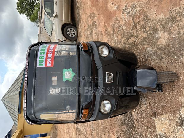 Bajaj 2020 Black · Photo 1