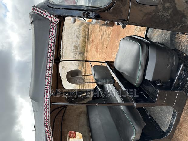 Bajaj 2020 Black · Photo 6