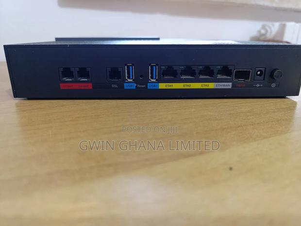 Zte Dual Band Gigabit Wireless Router. 1x Wan,4xlan,1xsfp,2x Usb · Photo 5