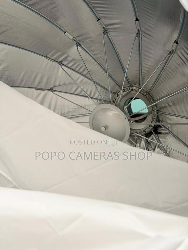 Beams Deep Parabolic Softbox +Diffusers + Beauty Dish Plate + Grid · Photo 5